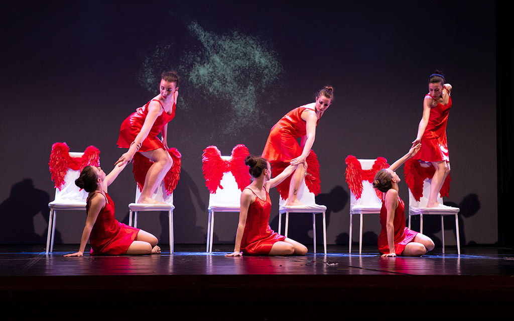 Fotografia di scena in un balletto di danza contemporanea